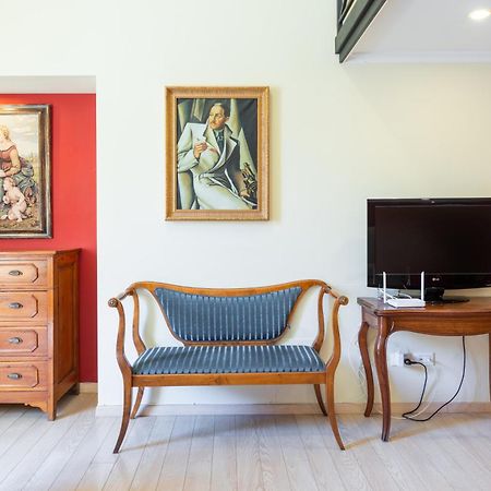 Elegant Suites In Рим Екстер'єр фото