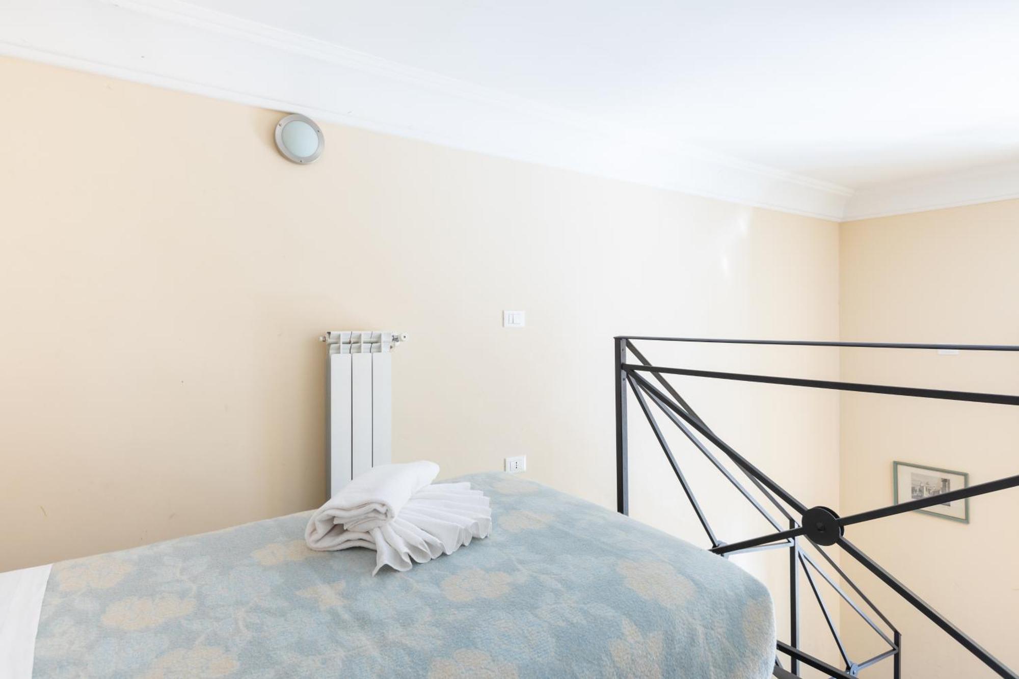 Elegant Suites In Рим Екстер'єр фото