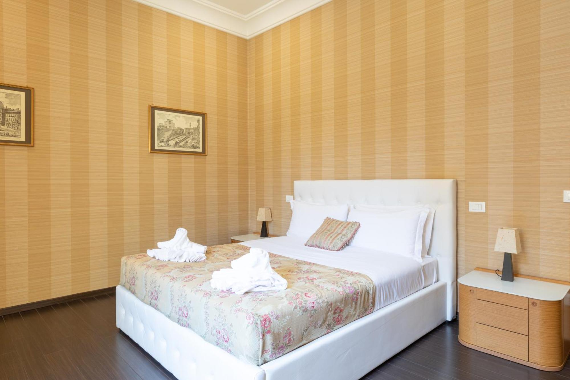 Elegant Suites In Рим Екстер'єр фото