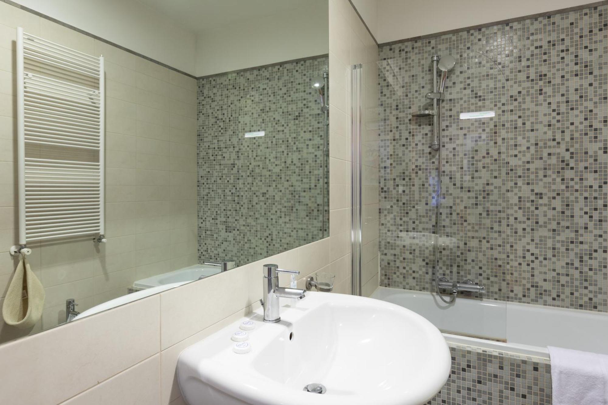 Elegant Suites In Рим Екстер'єр фото